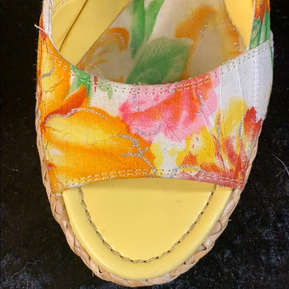 Rampage floral wedge - Picture 7 of 8